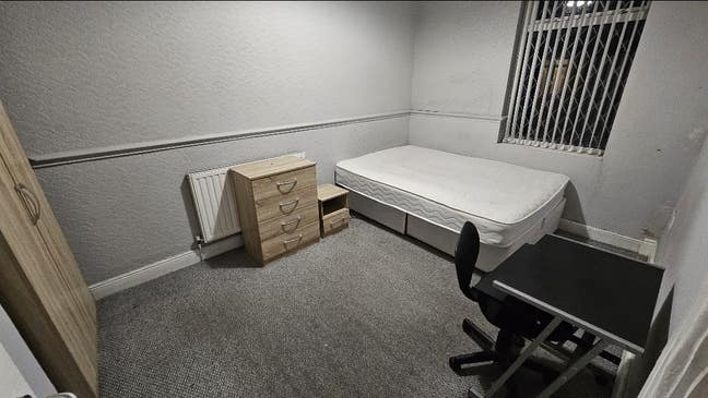 Rooms, Salford, Near Uni, Amenities, Transport Sho Main Photo