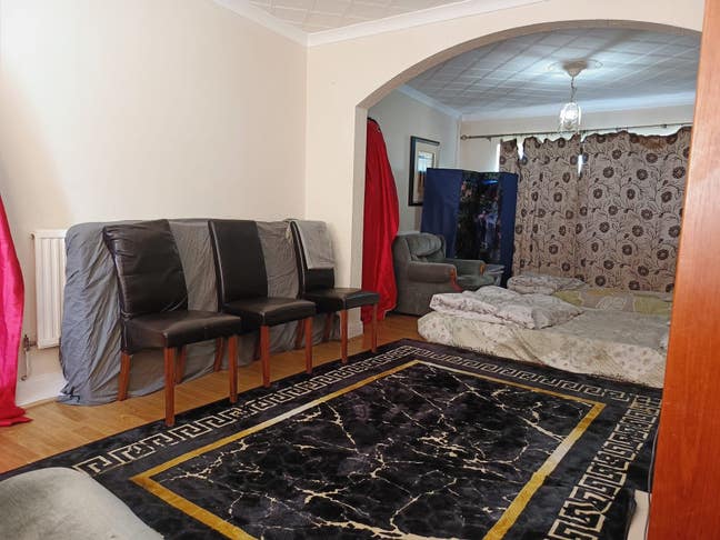 Sharing room Main Photo