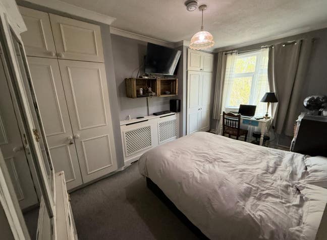Females Only.Spacious Double Room In Collierswood Main Photo