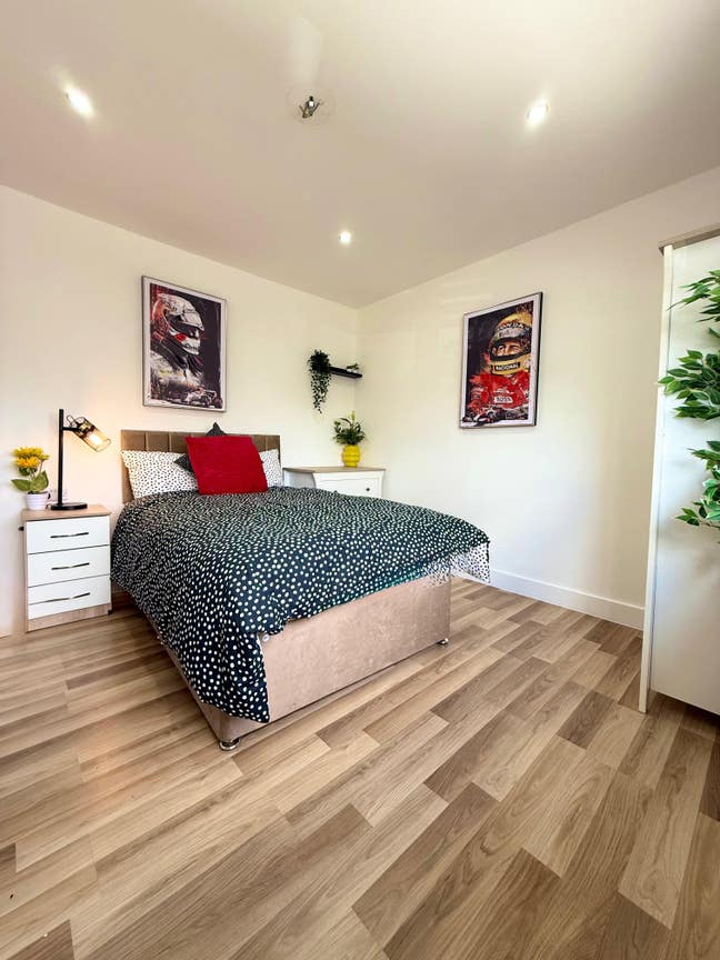 🌟 Stunning Rooms in a Modern Luxury Home  Main Photo