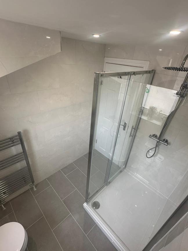 Zone 2 Double Room available in March -Mile End Main Photo