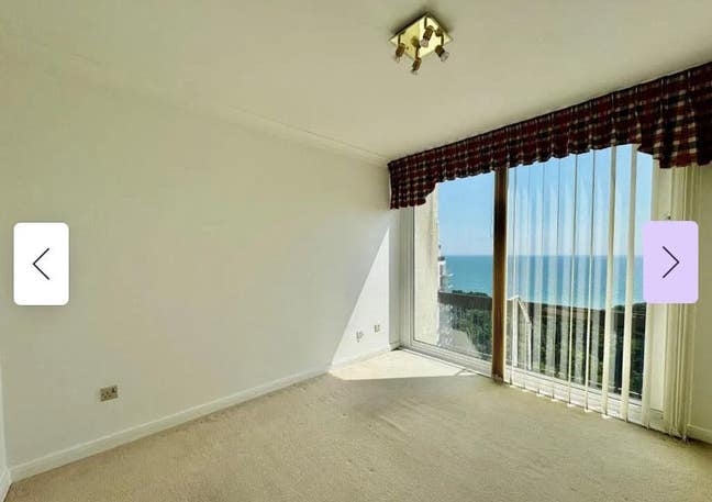 Double bedroom sea view room in shared flat  Main Photo