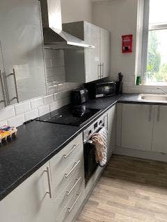 Ensuite Room Available (incl. Bills) Main Photo