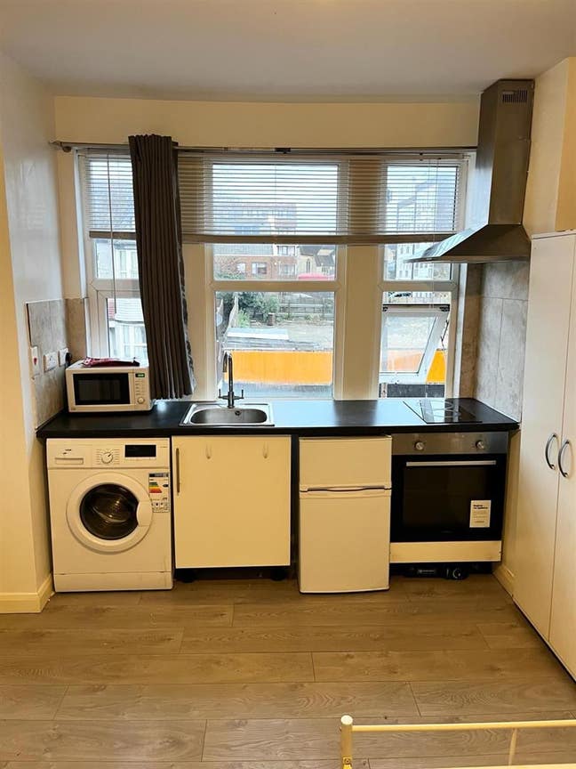 Self-Contained Studio Flat - Dss Welcome Main Photo