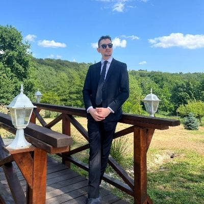 Student Looking for Flatmates Main Photo