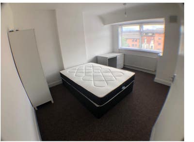 2 rooms available  Main Photo