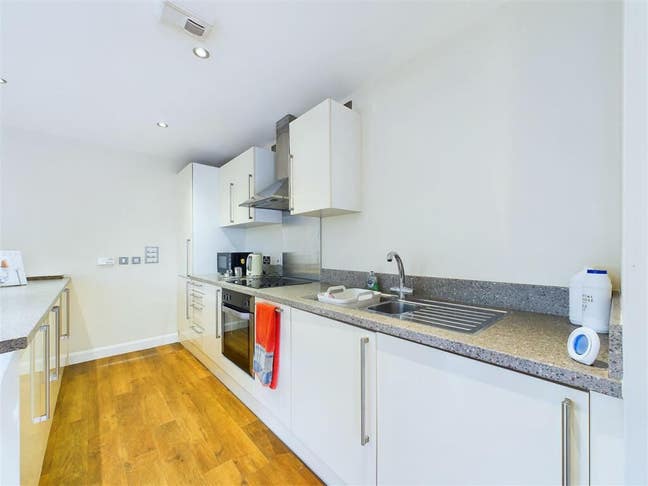 Maisonette flat in Sheaf island  Main Photo