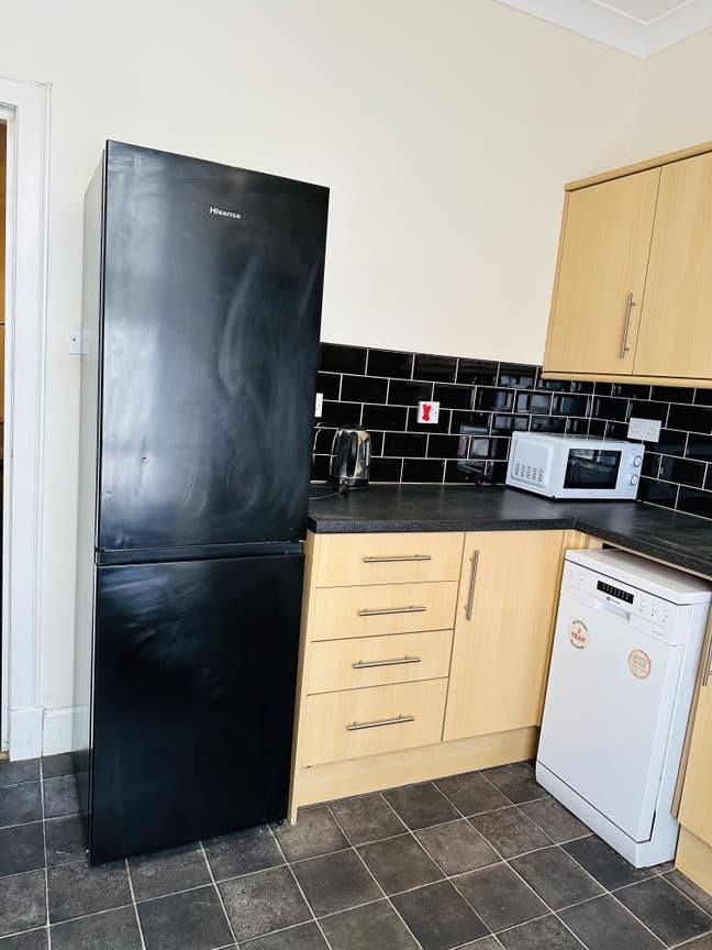 Double Room Available  Main Photo