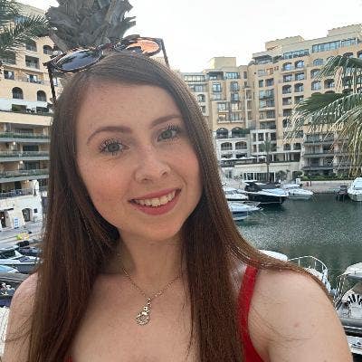 New graduate looking for a social, friendly house Main Photo