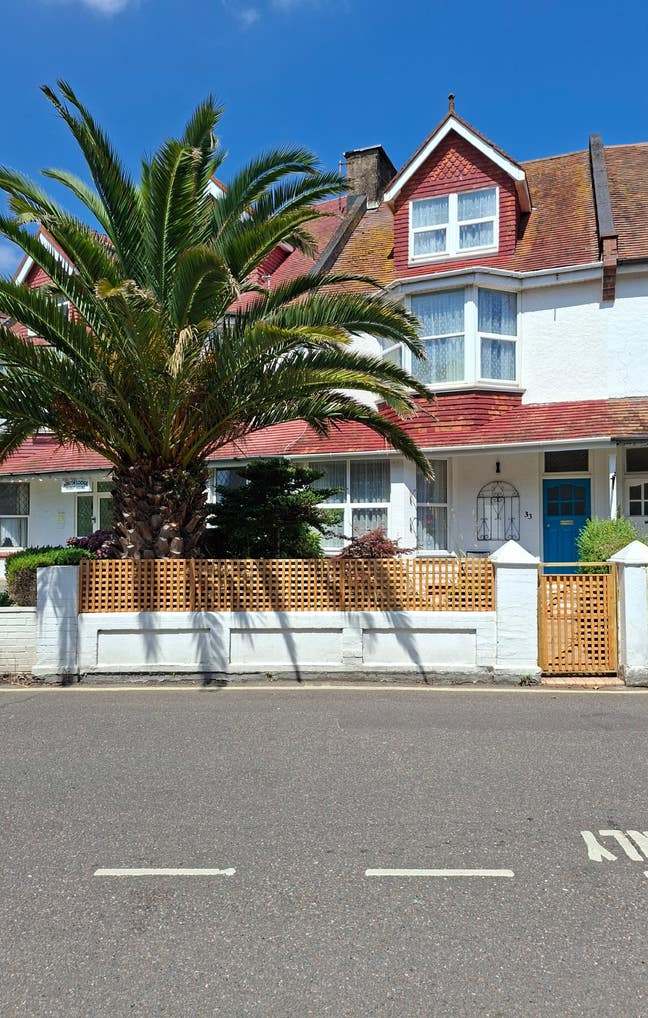 Double ensuite room Paignton. 4 available Main Photo