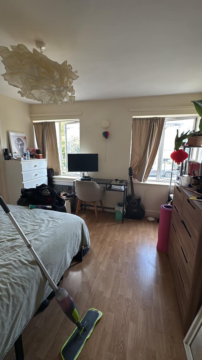 Cheap double room sublet in Hackney Main Photo