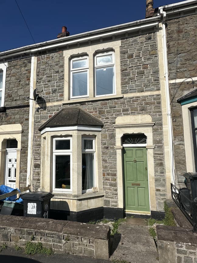 2 Bedroom Terraced House - All Bills Included Main Photo