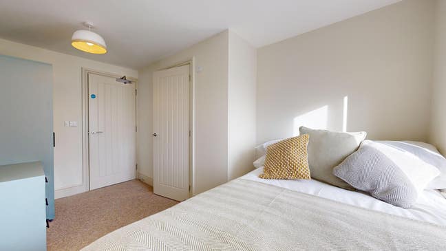 All Bills inc. New Luxury En-Suite Rooms Main Photo
