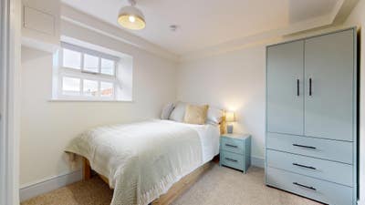 All Bills Inc. New Luxury En-Suite Rooms Main Photo
