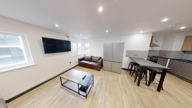 Students Double Room - Near Quayside  Main Photo