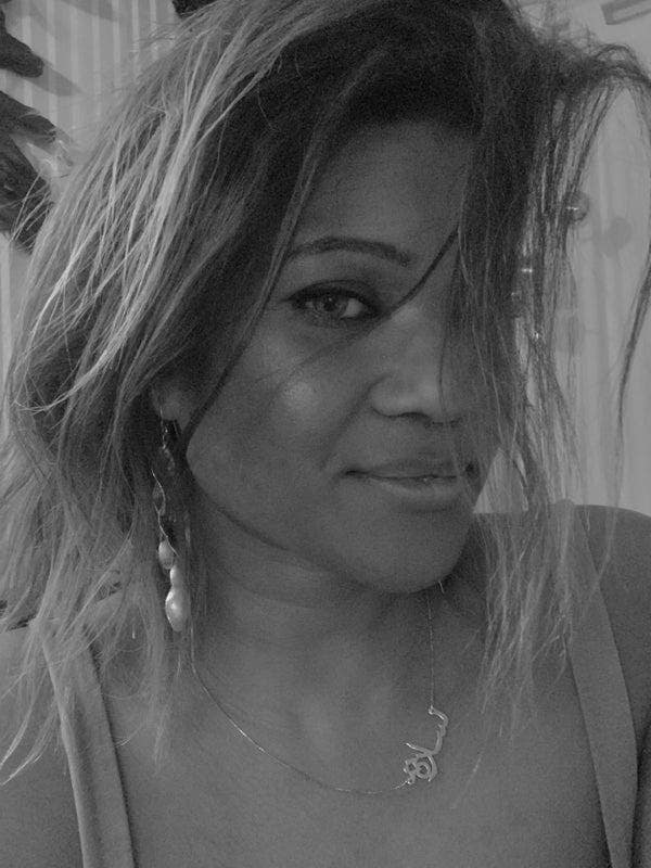 Looking for a large room or 1 bed property to rent Main Photo