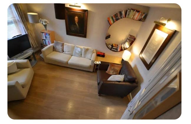 Rare 2 bed 2 bath close to city centre and unis Main Photo