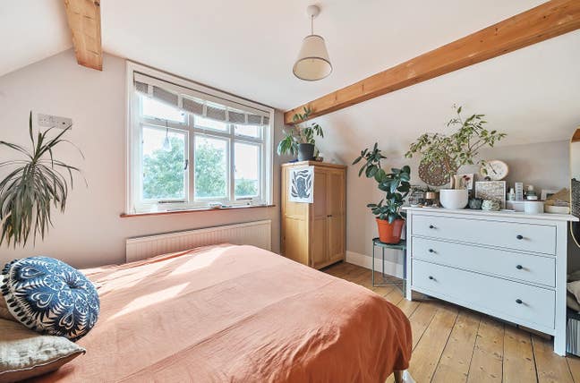 Spacious Georgian home in central Exeter Main Photo