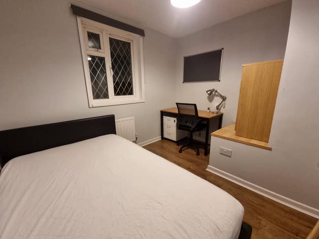 PhD/PGs ONLY -Ensuite Double Room - 8mins to Uni Main Photo