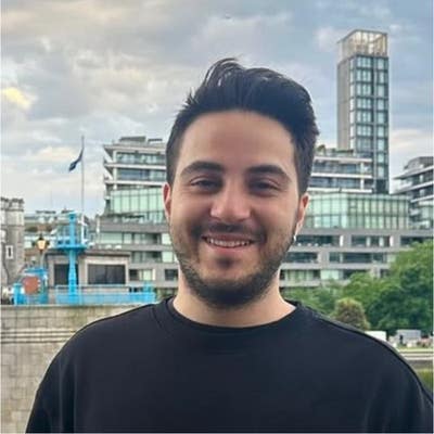 25 year old Male seeks a single or double room Main Photo