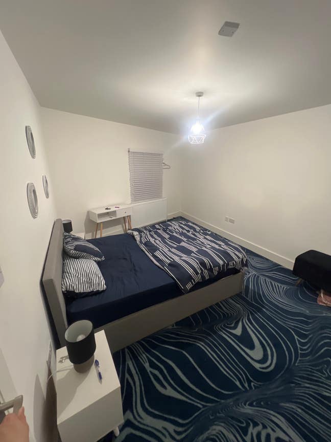 Large double room to rent Main Photo