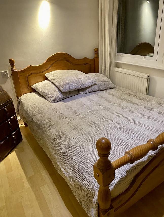 Lovely en-suite double bedrooms  Main Photo