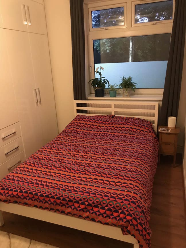 Quiet Double room for rent Mon-Fri in SE14  Main Photo