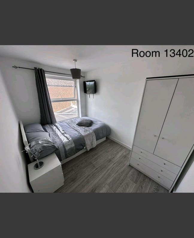 13402 Delightful Small Double Room Main Photo