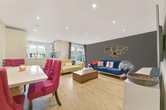 Double en-suite room all bills included Main Photo