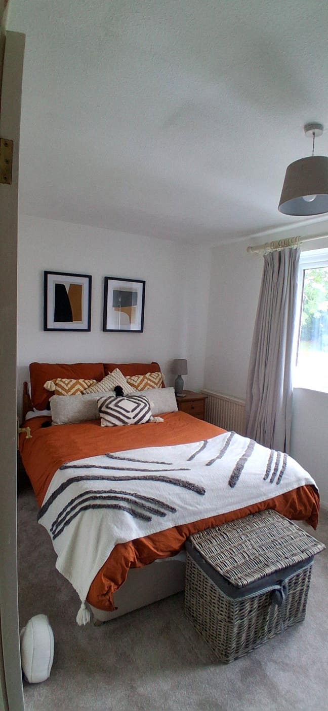 Double room in quiet household with lots of space! Main Photo