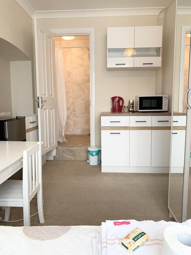 Single Studio Colindale Fibre Wi Fi & Parking  Main Photo