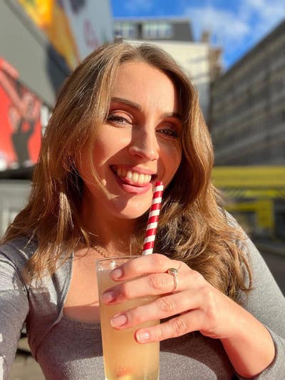 33 year old gal looking for a room  Main Photo