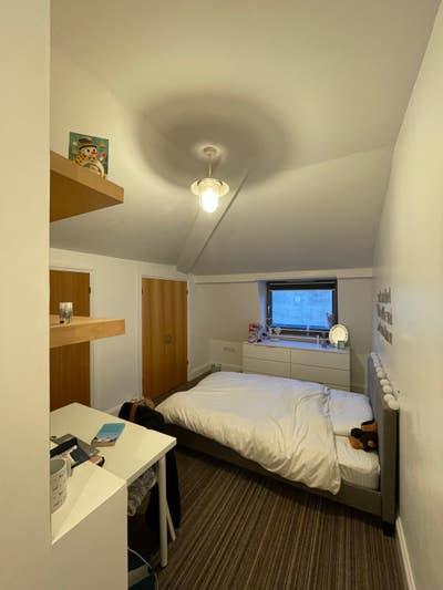 En-Suite Room in Modern 2-Bed City Centre Flat Main Photo
