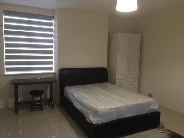 Two Huge double rooms to let near Sutton Centre  Main Photo