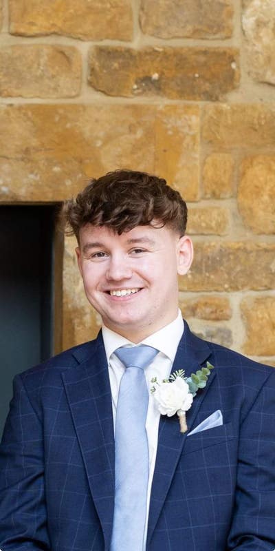 Male Professional looking for double room/buddy up Main Photo