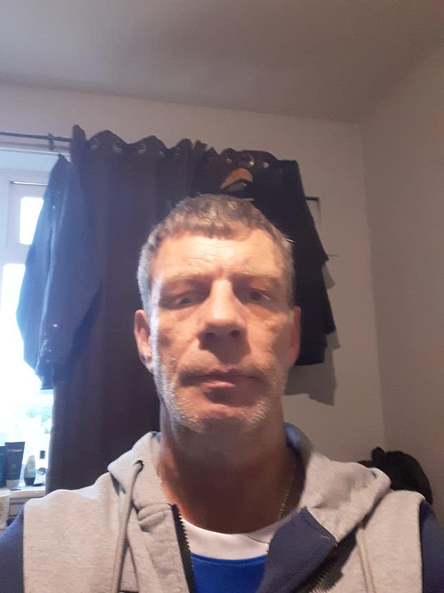 Looking for a nice room for long term  Main Photo