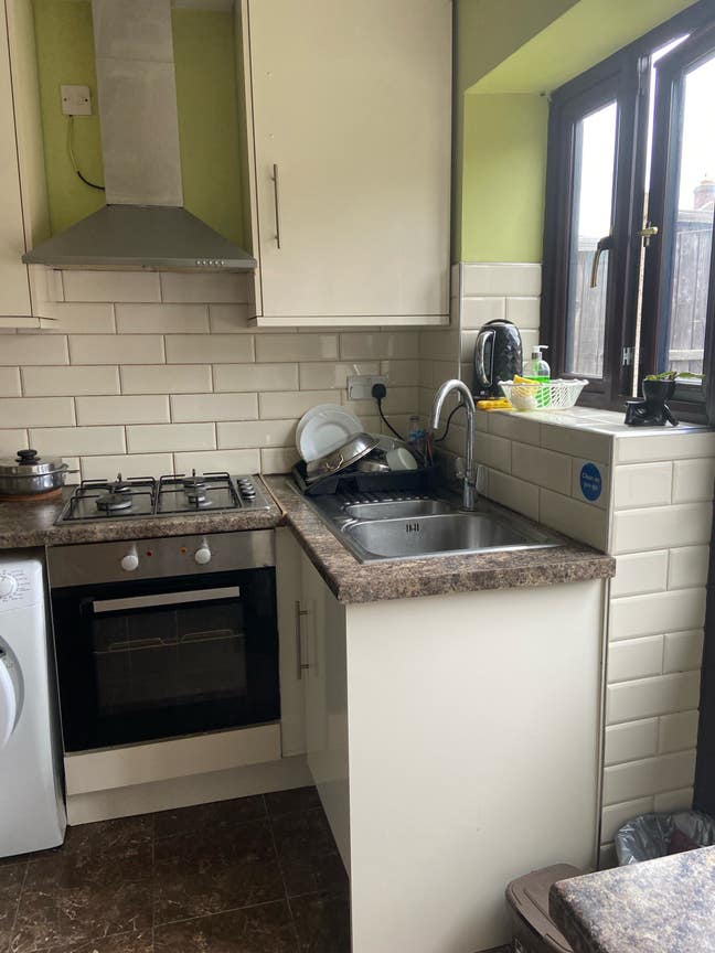 Two double bedrooms for rent Main Photo