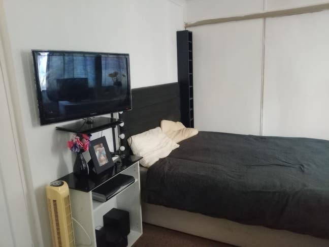 Very Large double bedroom  Main Photo