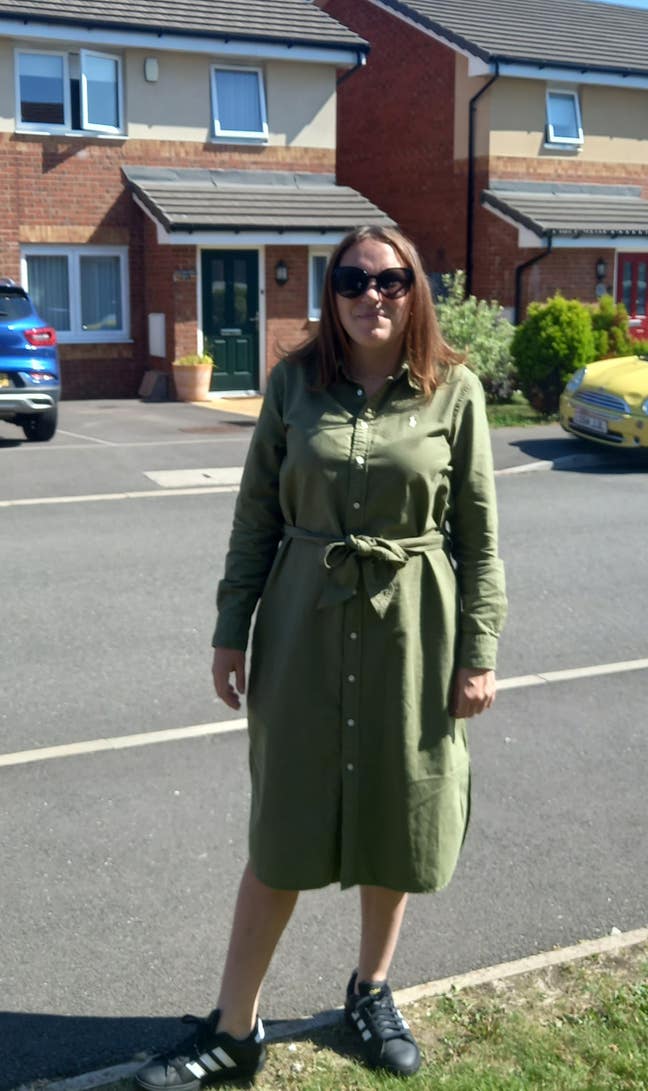 I  female aged 38 looking for rental clos... Main Photo