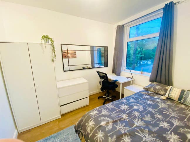 REDUCED 5 Bed Fallowfield House Main Photo