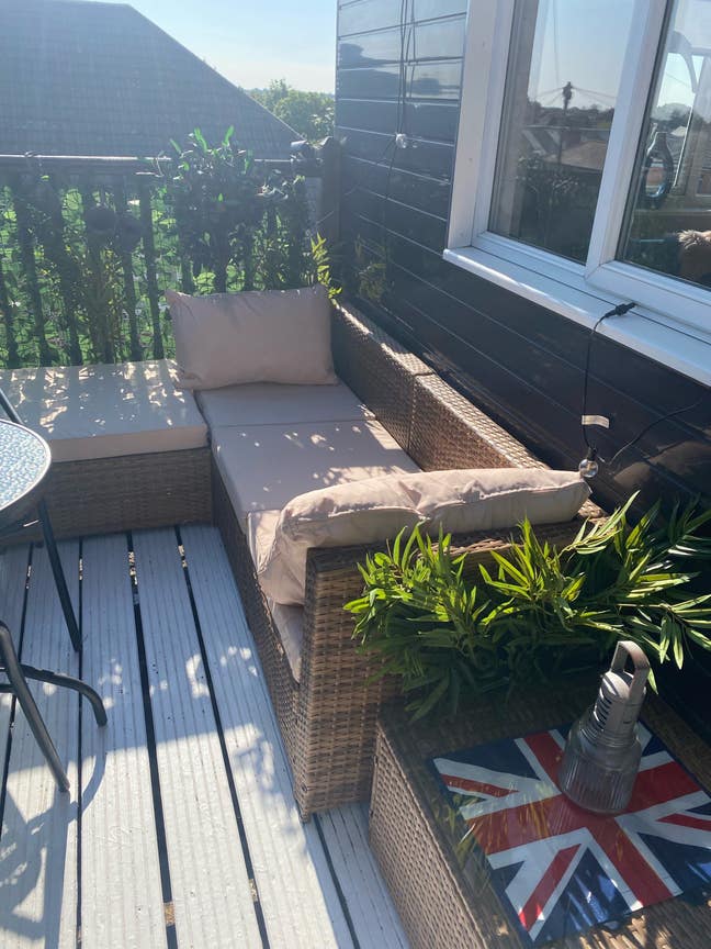 Home from home  Main Photo