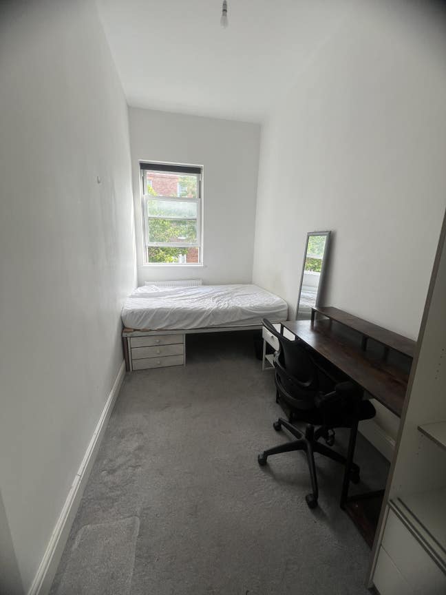 Double Room with Garden Main Photo