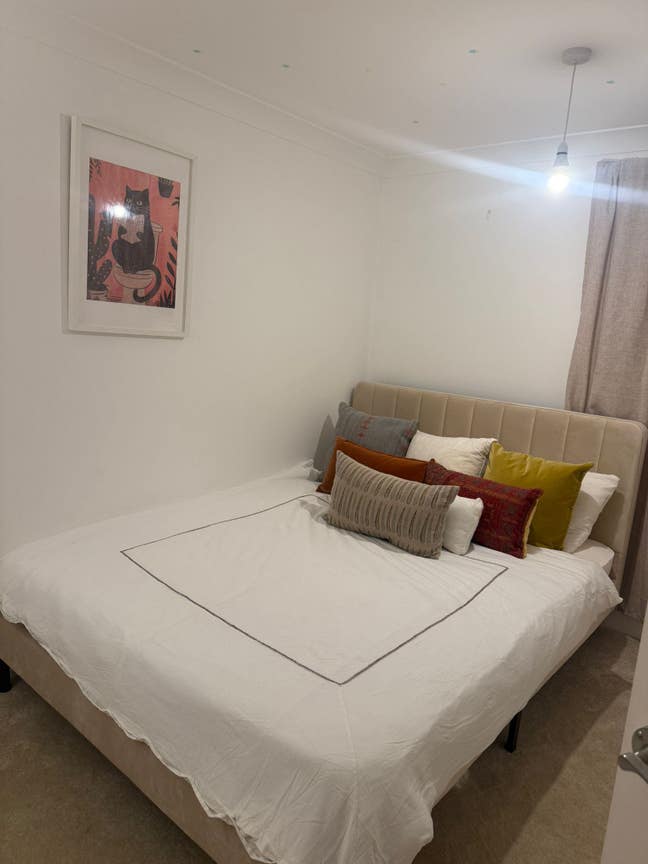 Room to rent in beautiful ground floor flat  Main Photo