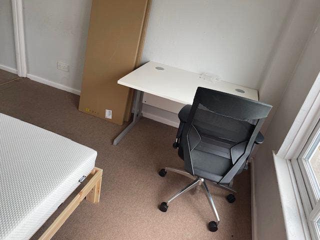 Double Room to Rent in Shared House Main Photo