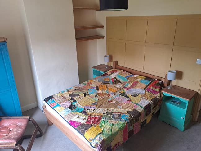 Delightful double room in Victorian redbrick  Main Photo