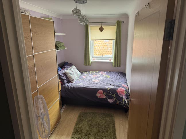 Small double room  Main Photo