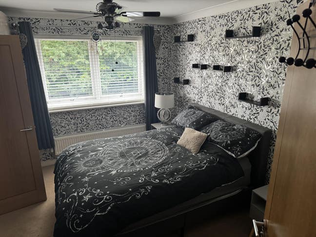 Double room with own en-suite  Main Photo