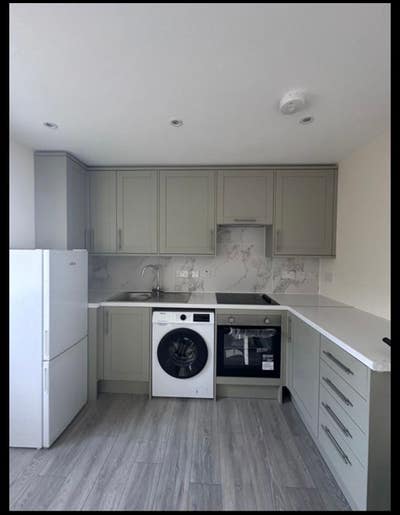 2 bed house, Maidenhead Main Photo