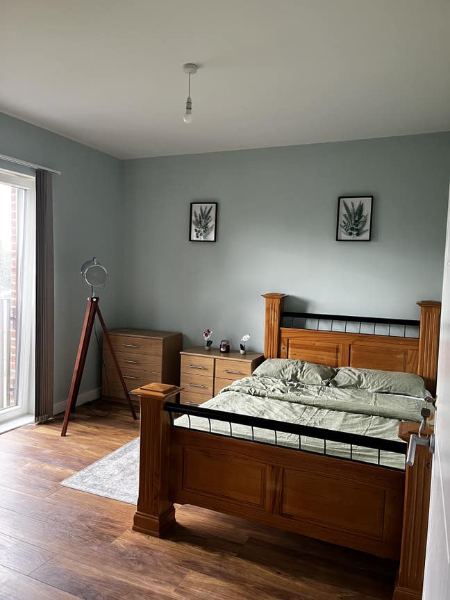 Double room in quiet house.  Main Photo
