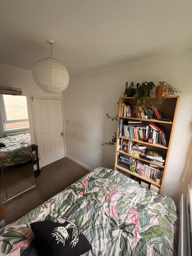 Bright Flat in Leith/Bonnington  Main Photo